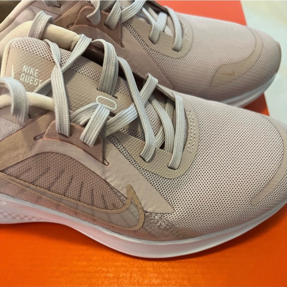 Nike Quest 5 - Picture 9 of 16